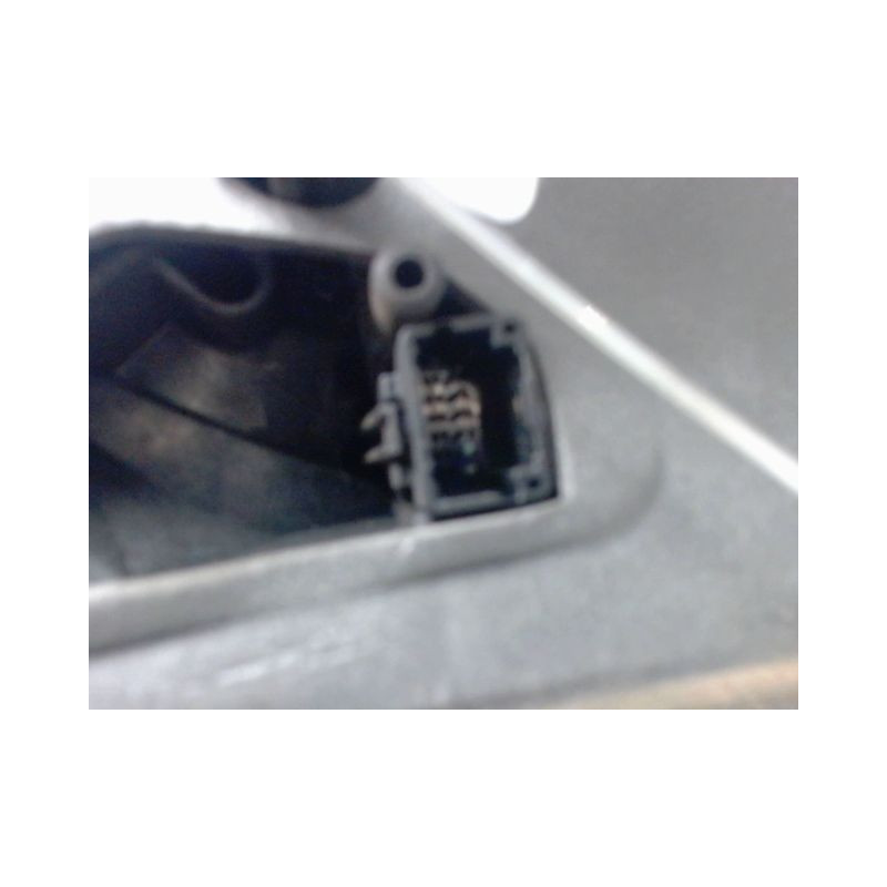 RETROVISEUR EXTERIEUR ELECTRIQUE DROIT RENAULT CLIO 3 PHASE 1 1.5 DCI - 8V TU