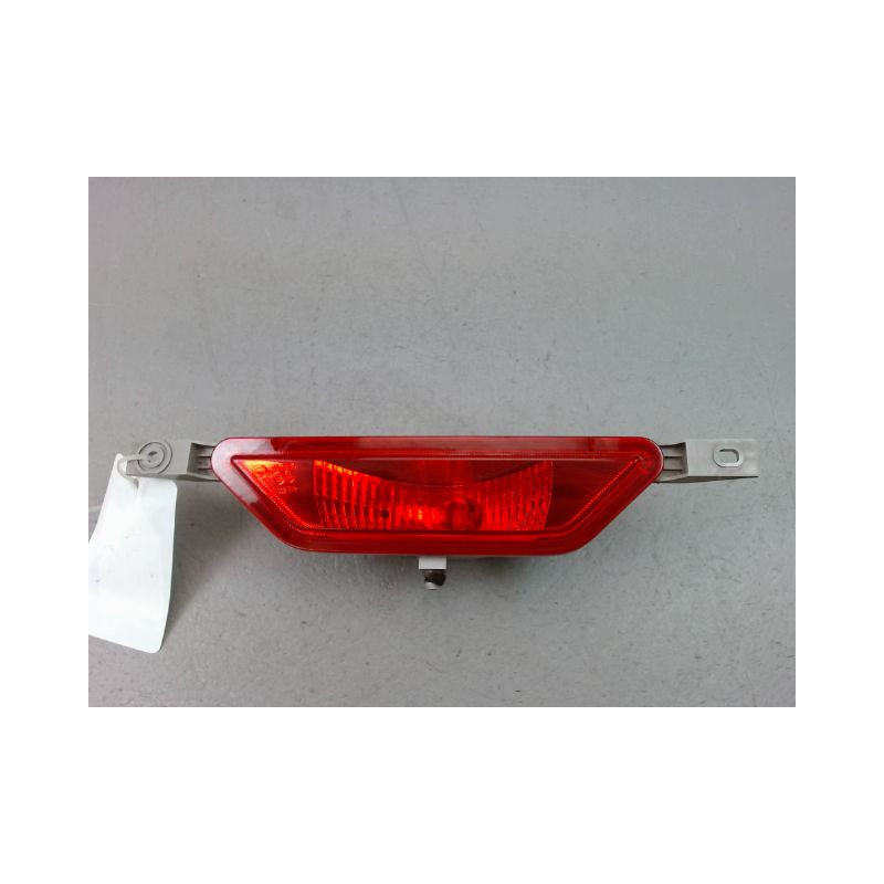 FEU BROUILLARD CENTRAL ARRIERE DACIA SPRING