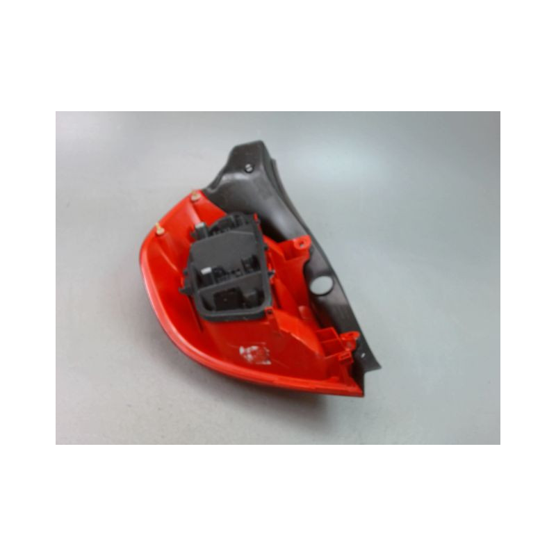 FEU ARRIERE DROIT RENAULT CLIO III Phase 1 2005-2009