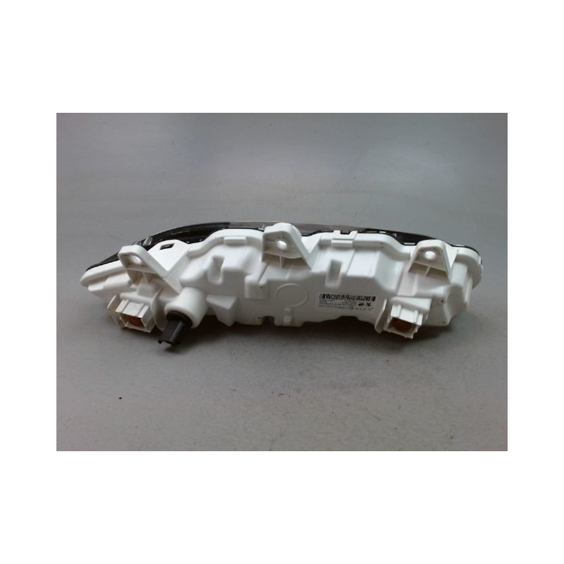 FEUX POSITION DROIT PEUGEOT 2008