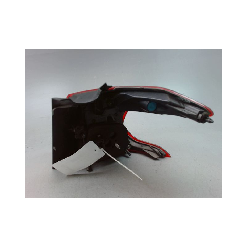 FEU ARRIERE GAUCHE  PEUGEOT 2008 Phase 1 2013-...