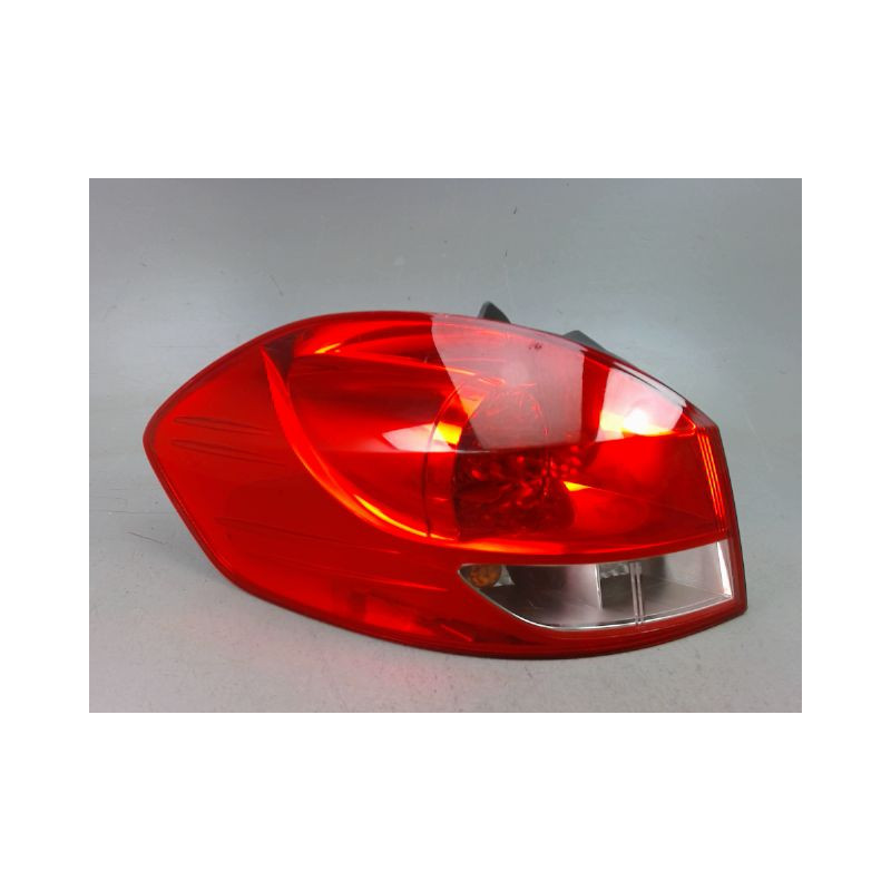 FEU ARRIERE GAUCHE  RENAULT CLIO ESTATE III Phase 1 2008-2009