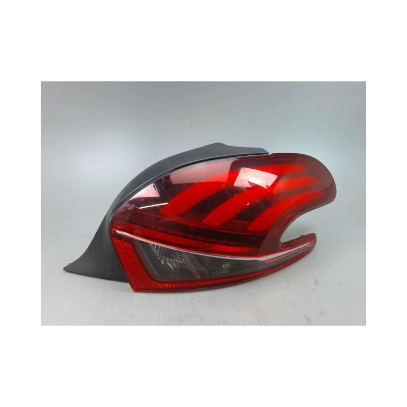 FEU ARRIERE DROIT PEUGEOT 208 Phase 1 2012-...