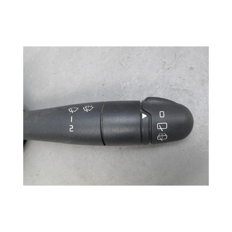 COMMANDE ESSUIE GLACE DACIA DUSTER