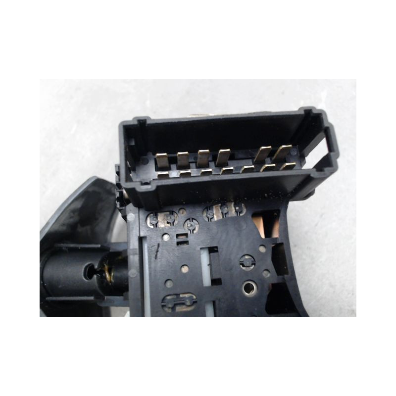 COMMANDE ESSUIE GLACE DACIA DUSTER