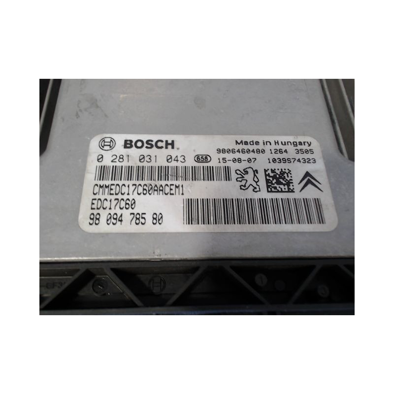 CALCULATEUR MOTEUR PEUGEOT 5008