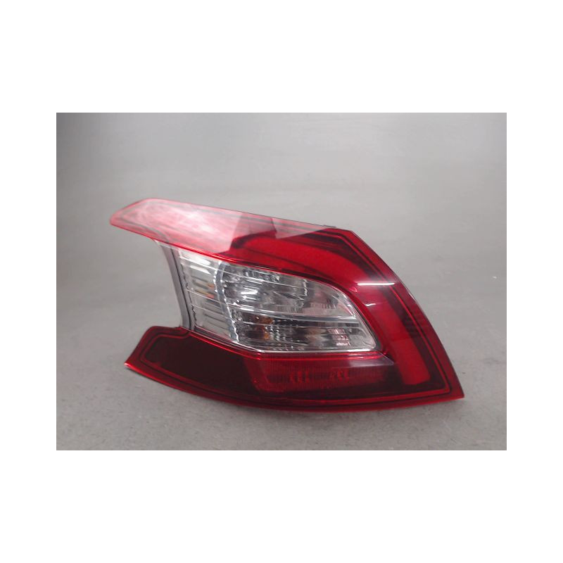 FEU ARRIERE GAUCHE  PEUGEOT 308