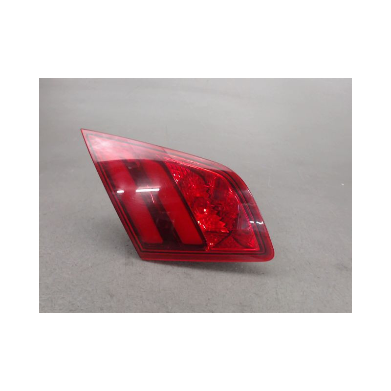 FEU ARRIERE INTERIEUR GAUCHE PEUGEOT 308