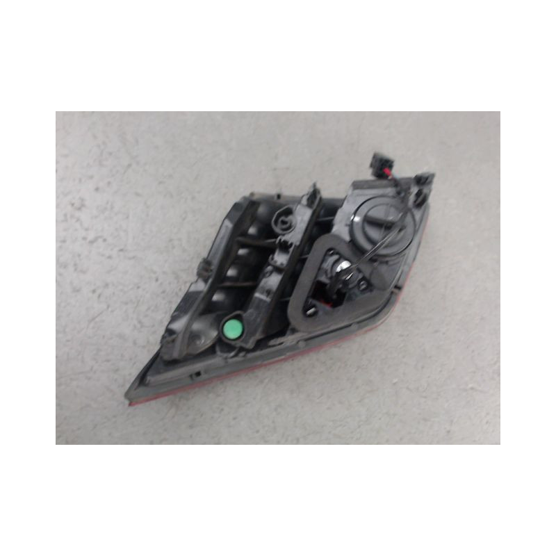 FEU ARRIERE INTERIEUR GAUCHE PEUGEOT 308