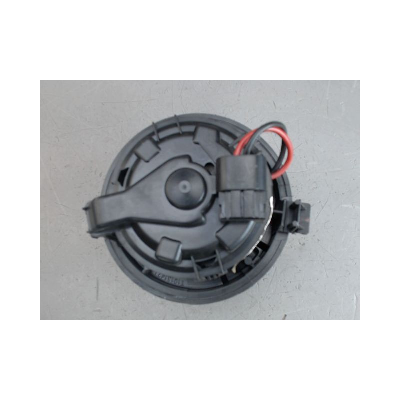 MOTEUR VENTILATEUR CHAUFFAGE PEUGEOT 208