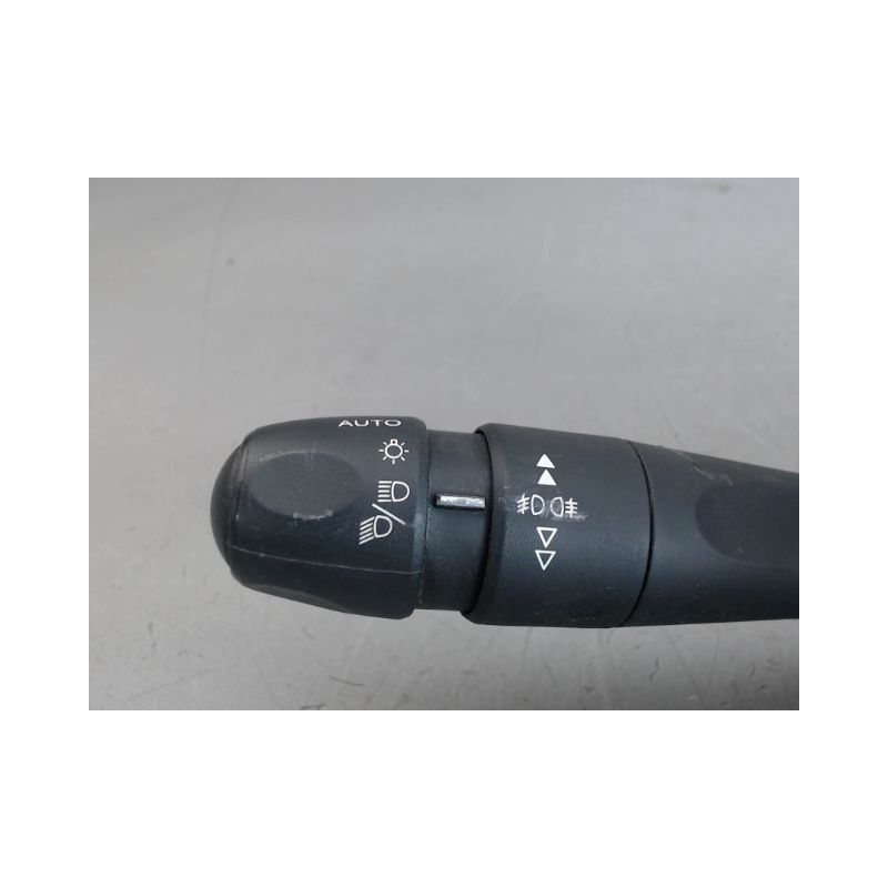 BLOC COMMODOS PEUGEOT 208