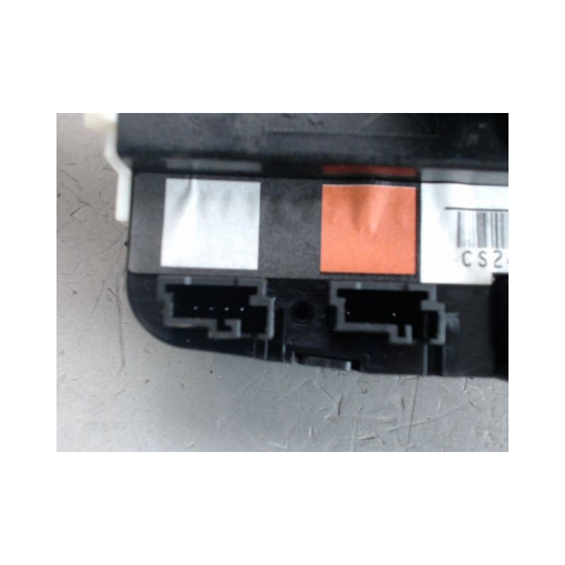 BLOC COMMODOS PEUGEOT 208