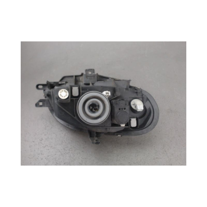 PHARE GAUCHE CITROEN SAXO