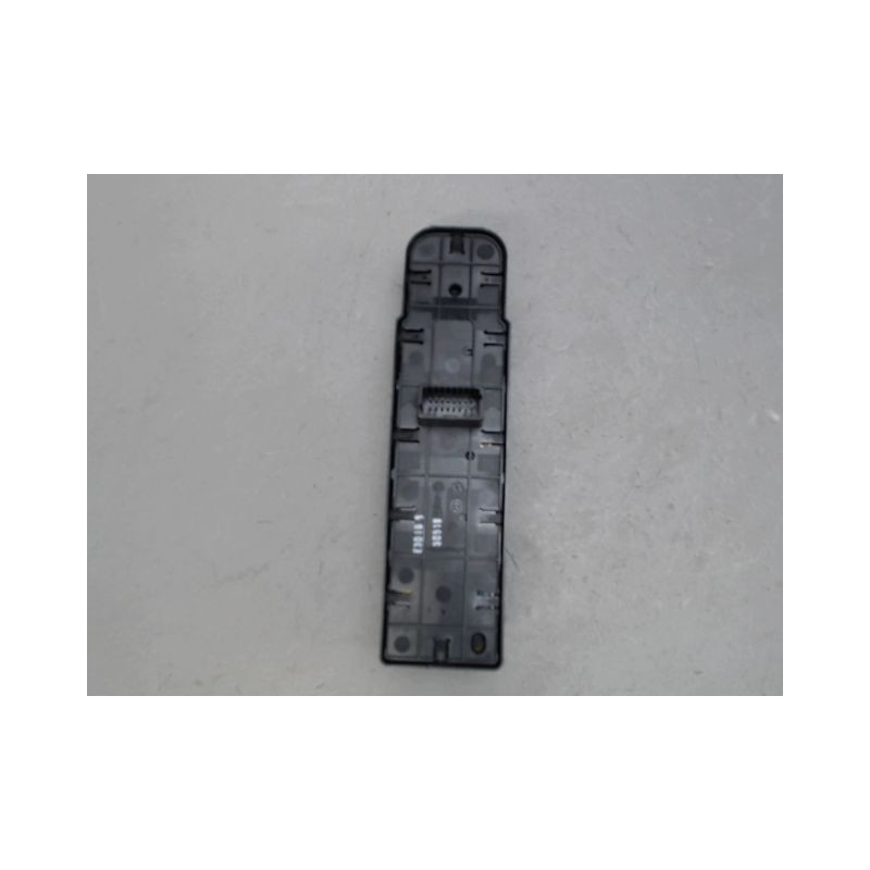 COMMANDE LEVE-GLACE PORTE AVG RENAULT MEGANE