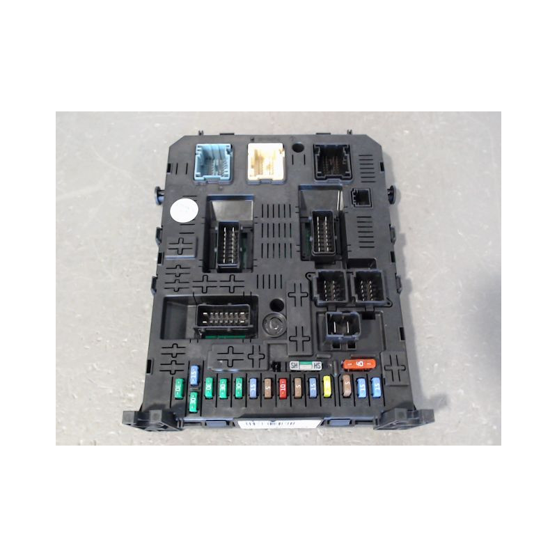 BOITIER GESTION HABITACLE PEUGEOT 308