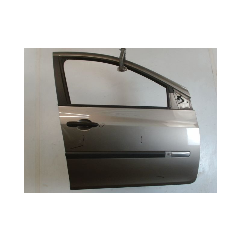 PORTE AVANT DROIT RENAULT CLIO