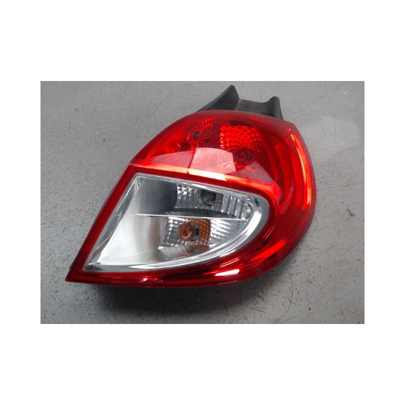 FEU ARRIERE DROIT RENAULT CLIO