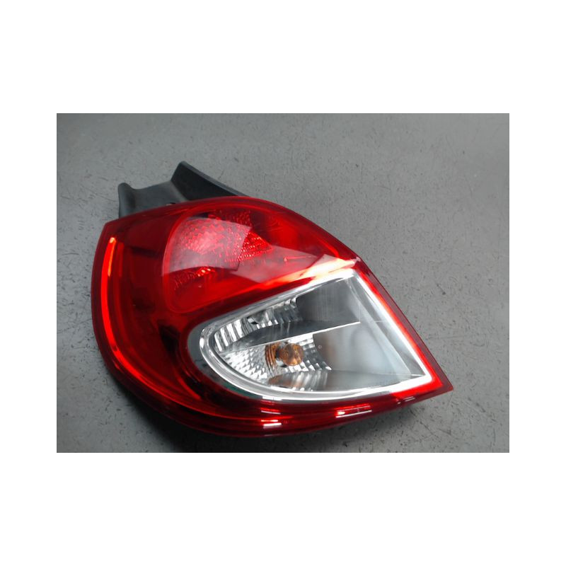 FEU ARRIERE GAUCHE  RENAULT CLIO