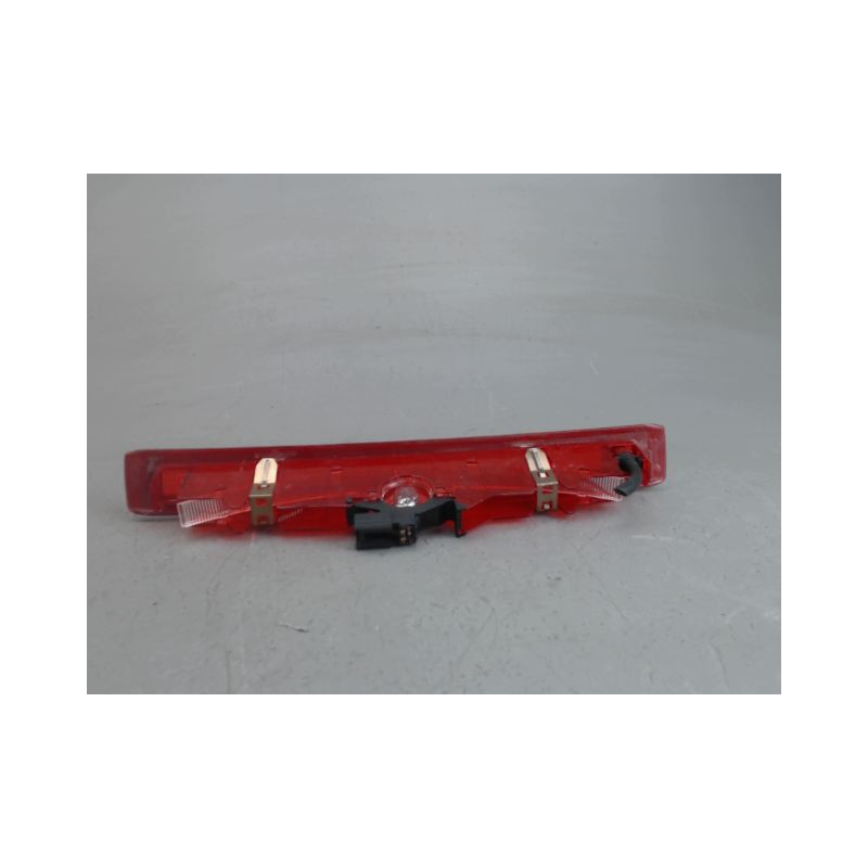 FEUX STOP SUPPLEMENTAIRE RENAULT CLIO