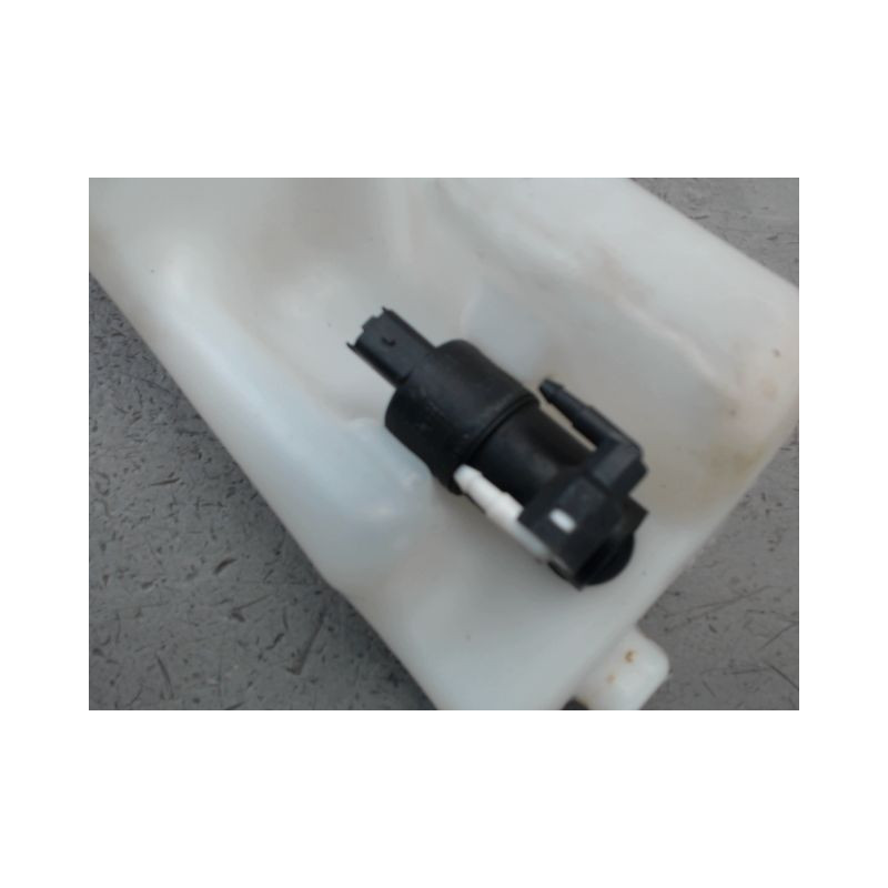 RESERVOIR LAVE-GLACE AVANT RENAULT CLIO