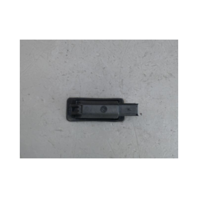 ECLAIREUR PLAQUE DE POLICE GAUCHE PEUGEOT 308