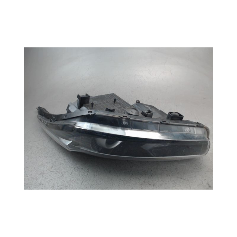 PHARE GAUCHE KIA CEE-D