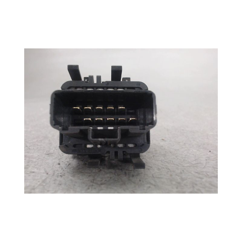 COMMANDE LEVE-GLACE PORTE AVG RENAULT CLIO