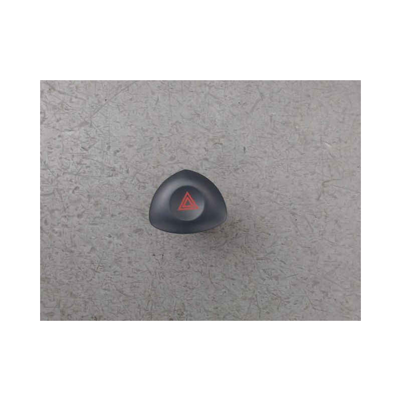 BOUTON DE WARNING RENAULT CLIO