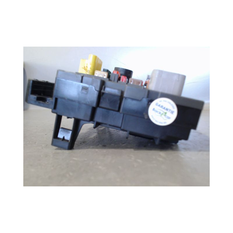 BOITE A FUSIBLES CITROEN C4
