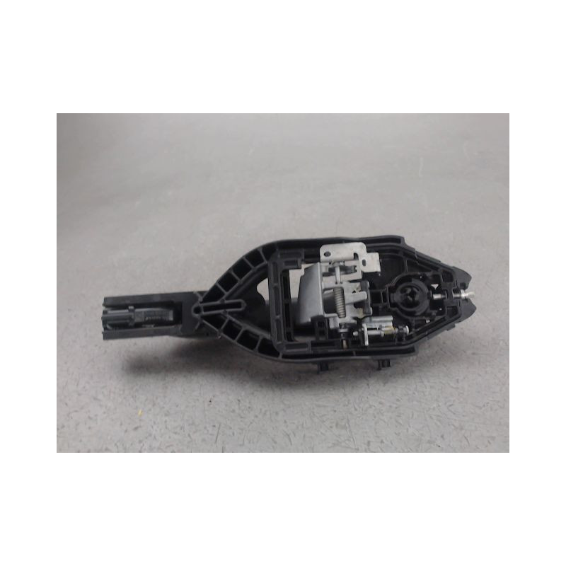 POIGNEE EXTERIEURE PORTE AVANT DROIT FORD FOCUS