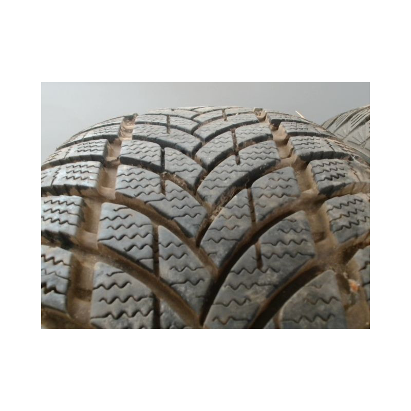 Paire de pneus MAXXIS VICTRA SNOW SUV 255 65 16 109 H