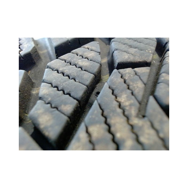 Paire de pneus UNIROYAL WINTER EXPERT 185 55 16 87 T