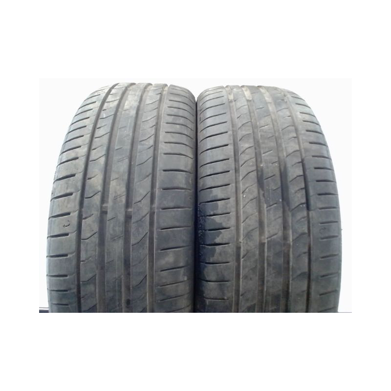 Paire de pneus NEXEN NFERA PRIMUS 215 55 17 98 W