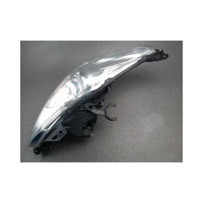 PHARE DROIT PEUGEOT 5008