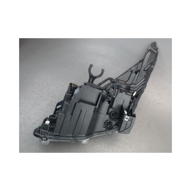 PHARE DROIT PEUGEOT 5008