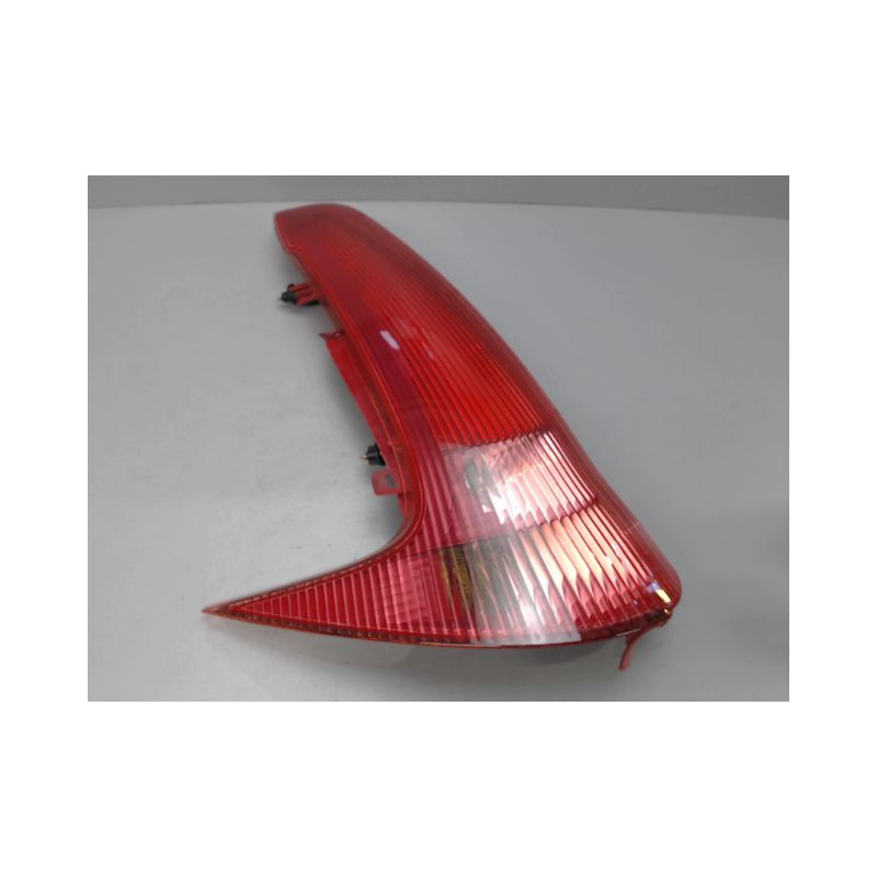 FEU ARRIERE GAUCHE  PEUGEOT 206