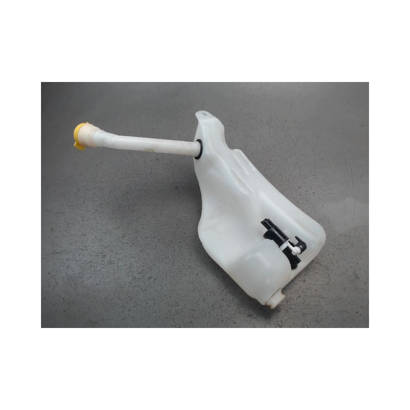 RESERVOIR LAVE-GLACE AVANT RENAULT MEGANE
