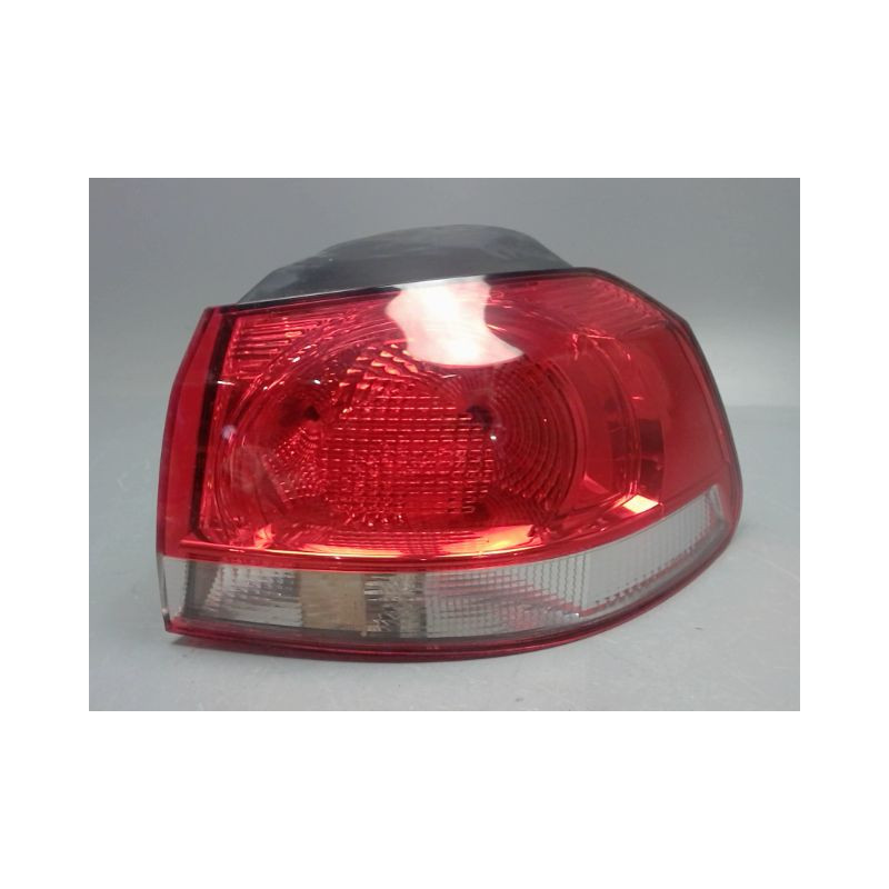 FEU ARRIERE DROIT VOLKSWAGEN GOLF VI 2008-