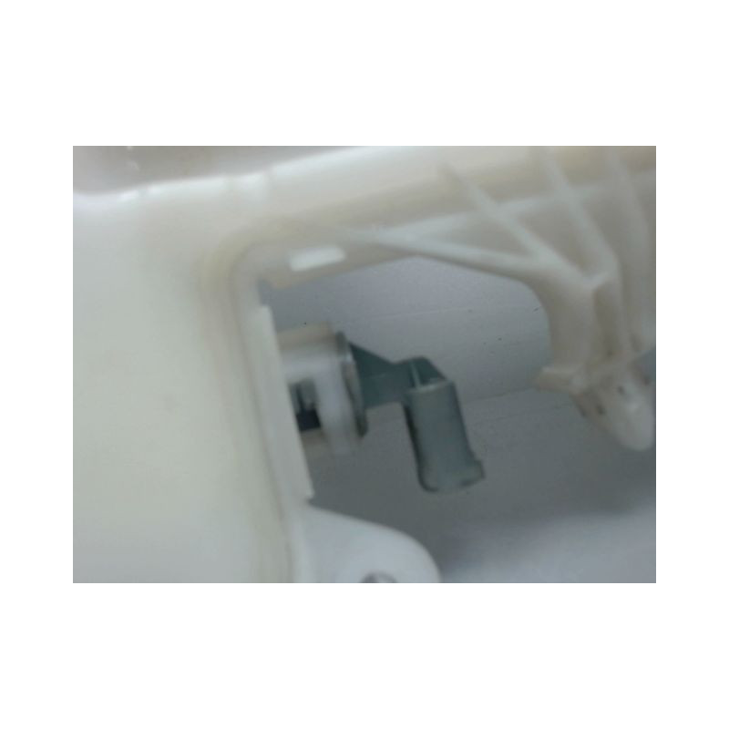 RESERVOIR LAVE-GLACE AVANT BMW SERIE 3 (E90) 2005-