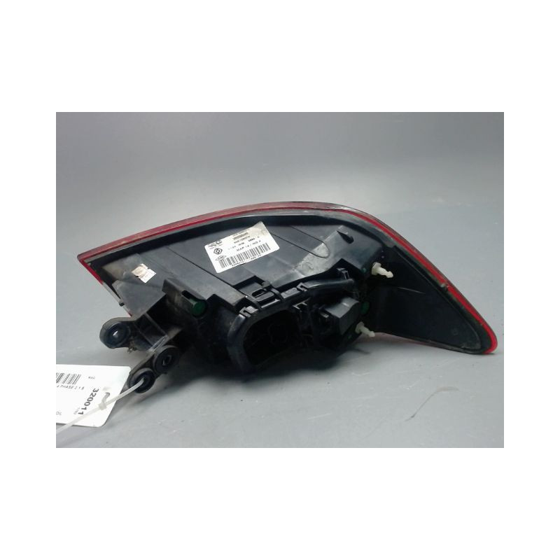 FEU ARRIERE DROIT RENAULT CLIO 4 PHASE 2 1.5 DCI - 8V TU