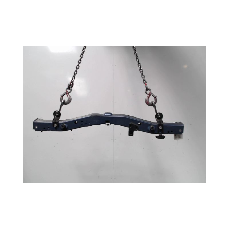 TRAVERSE SUPERIEURE ARMATURE AVANT TOYOTA AURIS 2010-