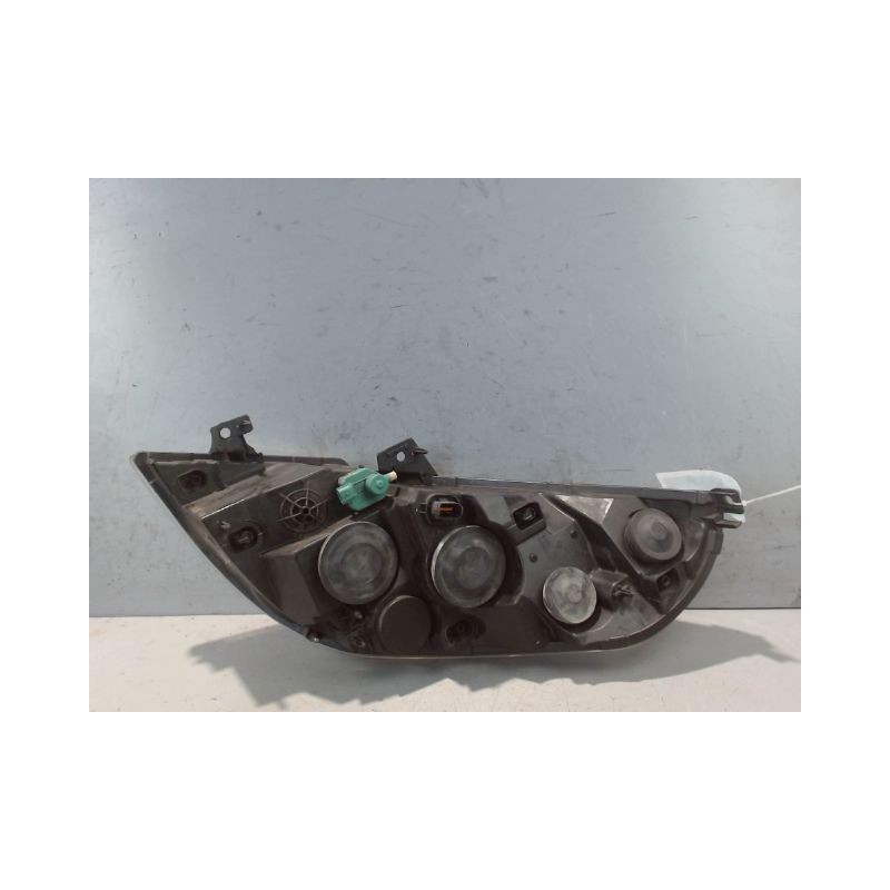 PHARE DROIT RENAULT MASTER