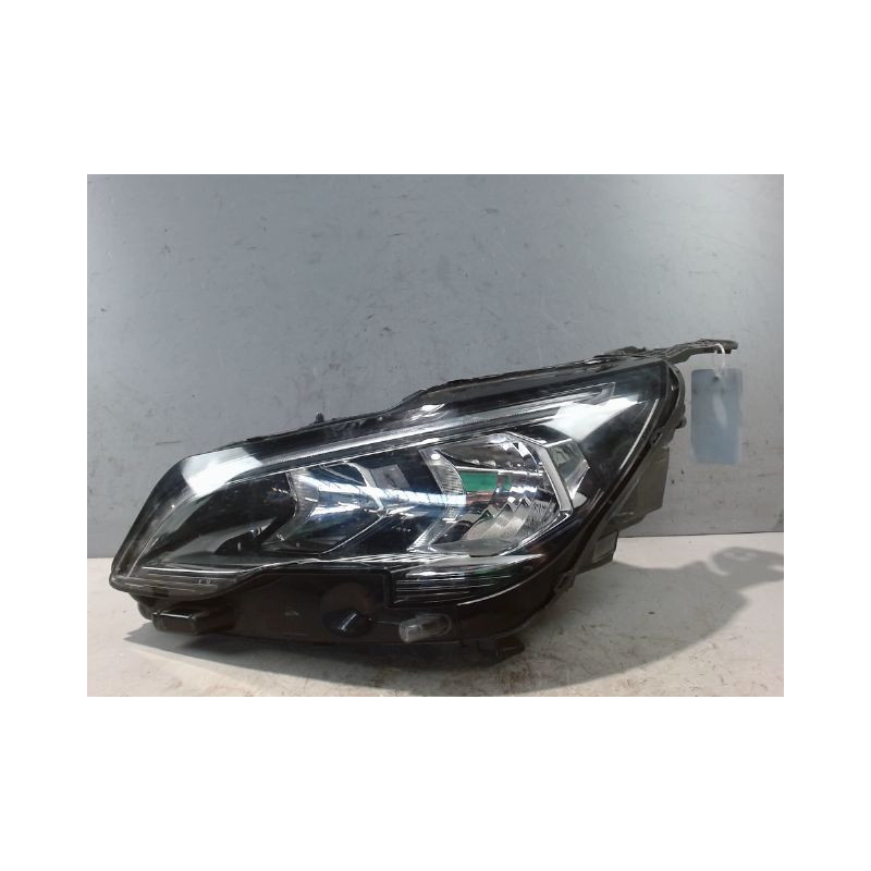 PHARE GAUCHE PEUGEOT 3008 2009-