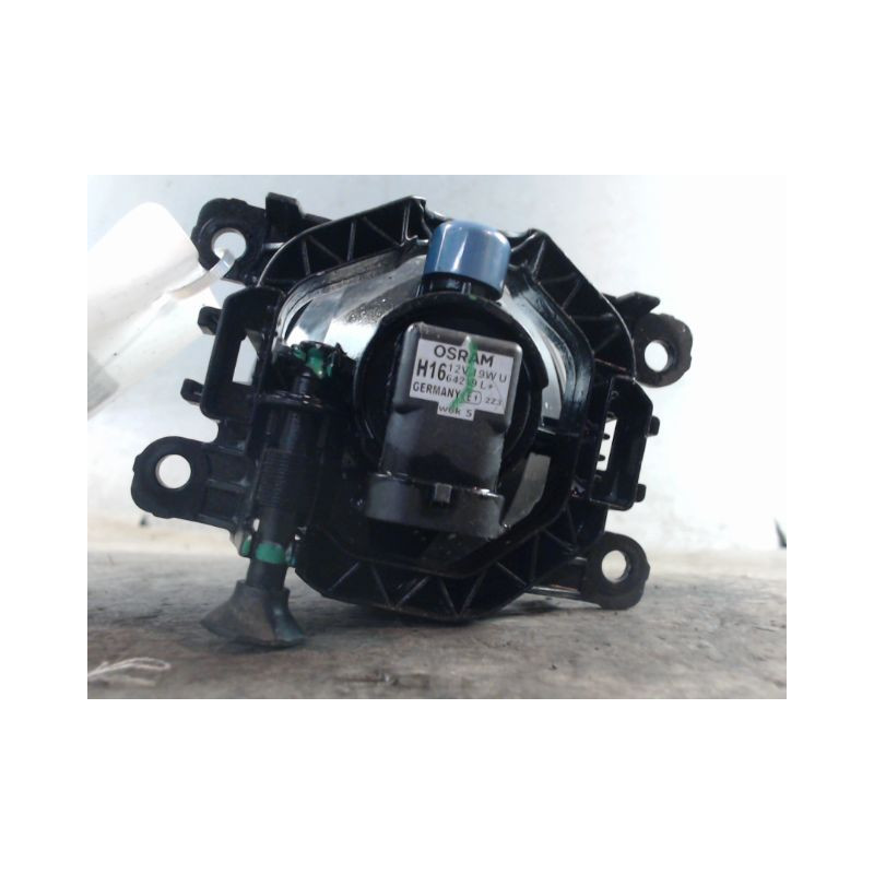 PHARE ANTIBROUILLARD AVANT DROIT RENAULT CLIO IV