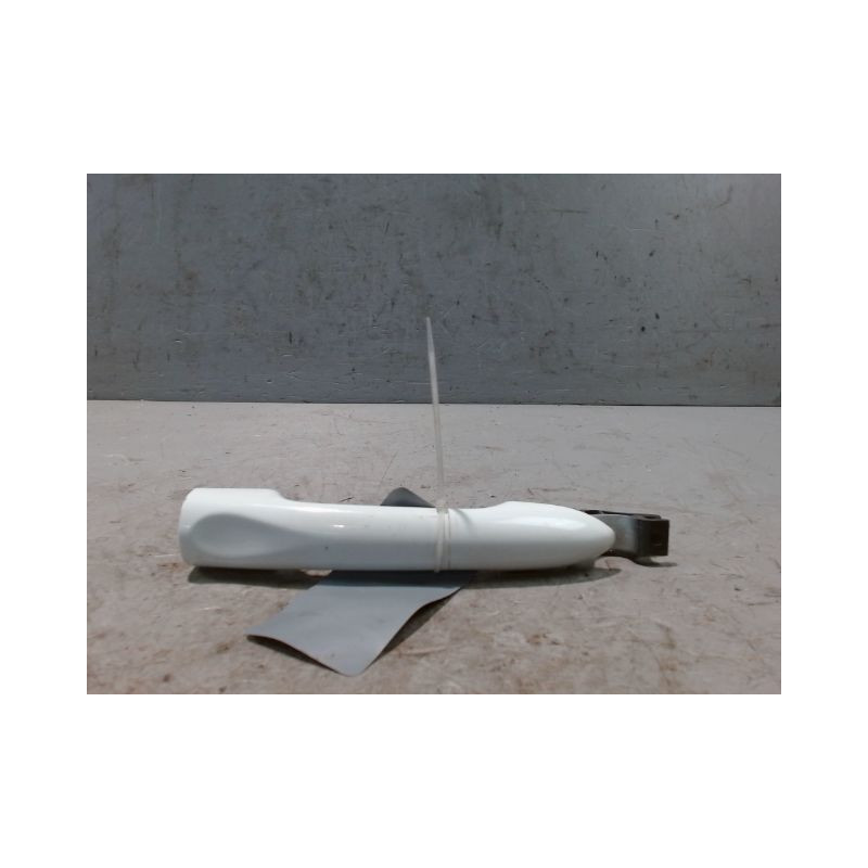 POIGNEE EXTERIEURE PORTE ARRIERE DROIT RENAULT MEGANE III 2008-
