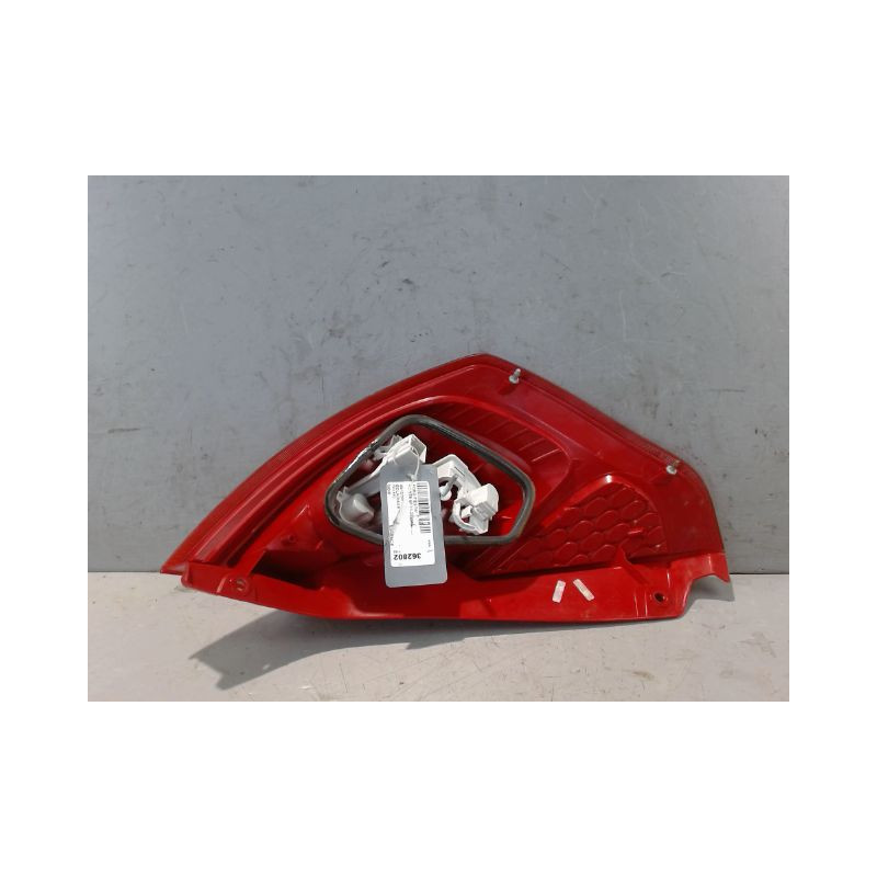 FEU ARRIERE DROIT FORD FIESTA 2010-