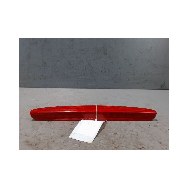 FEUX STOP SUPPLEMENTAIRE RENAULT LAGUNA II ESTATE 2005-2007