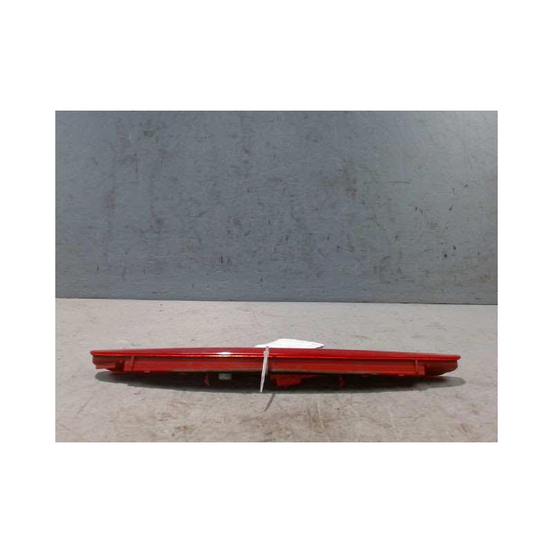 FEUX STOP SUPPLEMENTAIRE RENAULT LAGUNA II ESTATE 2005-2007