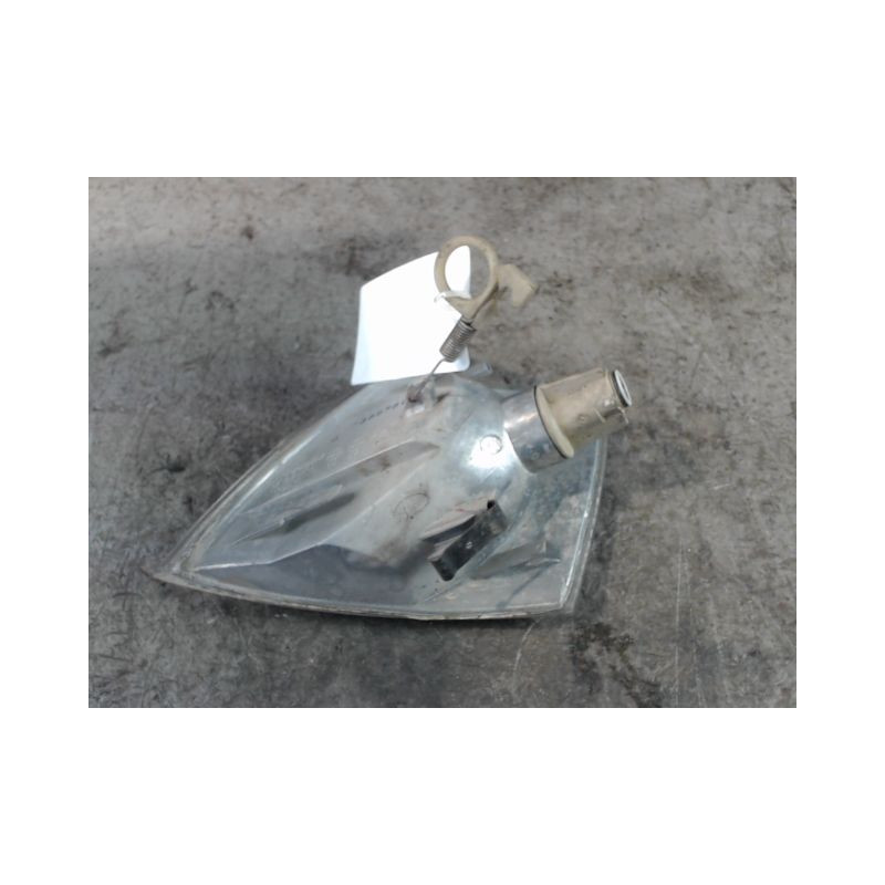 CLIGNOTANT DROIT VOLKSWAGEN PASSAT 96-2000