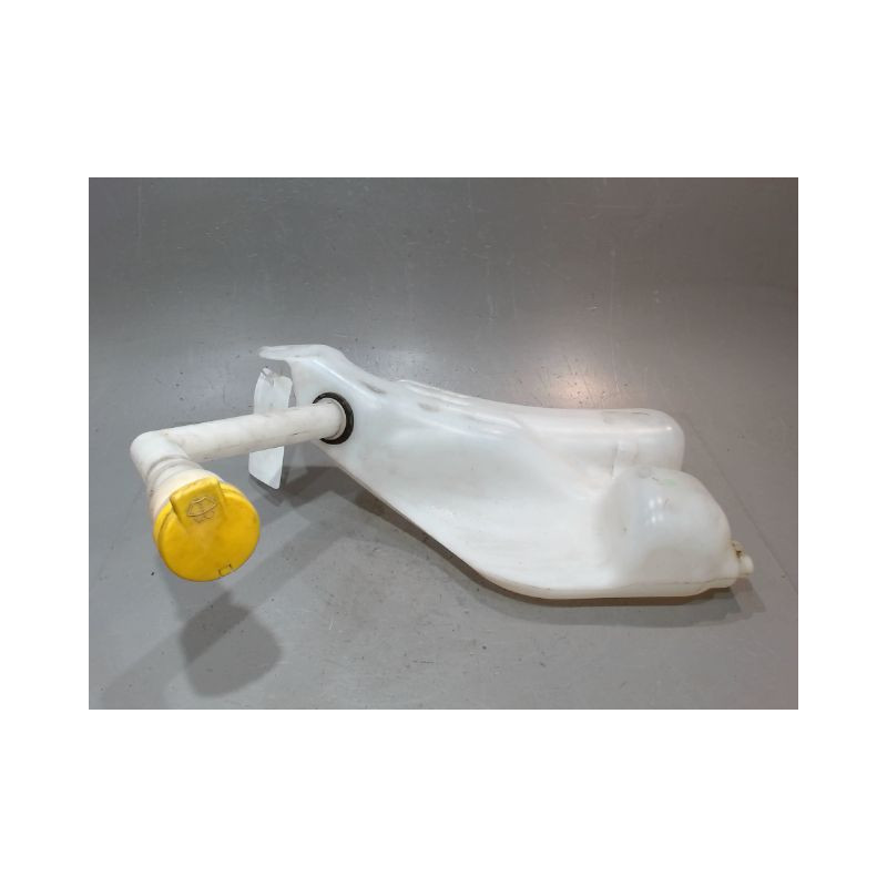 RESERVOIR LAVE-GLACE AVANT RENAULT MEGANE